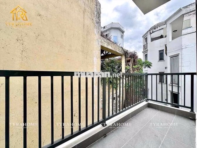 🔥 SIÊU PHẨM STUDIO 45M² – BẾP XA GIƯỜNG – BAN CÔNG LỚN – VIEW KÍNH – T