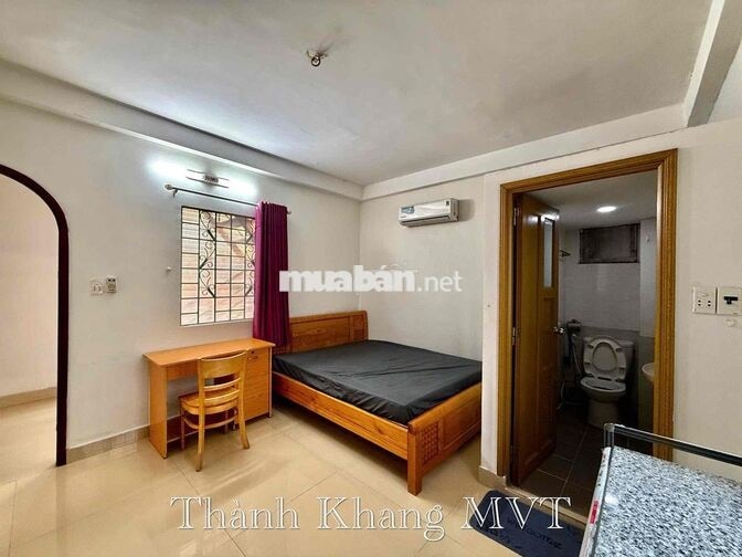 Cho Thuê Studio Cửa Sổ 20m2_Thang Máy_Có Bếp_Ngay Vòng Xoay Dân Chủ