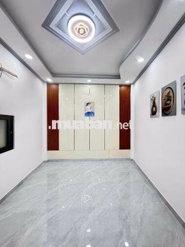 Bán nhà Khu Tên Lửa 5x11m 3 tầng đường 8m thông 3pn sân thượng kLG