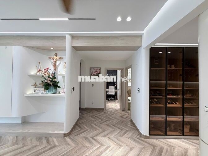NHÀ DECOR ĐẸP CẦN BÁN RIVERSIDESIDE-PMH. 98M2-3PN - GIÁ 11 TỶ- SỔ HỒNG