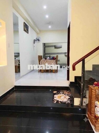 Cho Thuê Nguyên căn nhà mới nội thất cao cấp