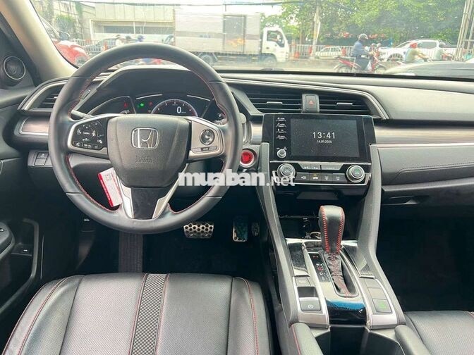 Honda Civic RS 2020 1.5L Turbo,màu đen,62.000 km