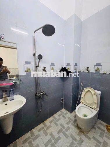 BÁN NHÀ TRUNG TÂM BÌNH TÂN – HẺM 1 XẸT LÊ VĂN QUỚI  Giá nhỉnh 7 tỷ – đ