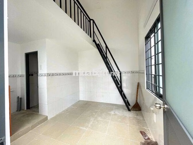 MỚI XÂY PHÒNG TRỌ FULL DÃY BAN CÔNG CHUNG THÔNG THOÁNG, ĐÓN NẮNG - GIÓ