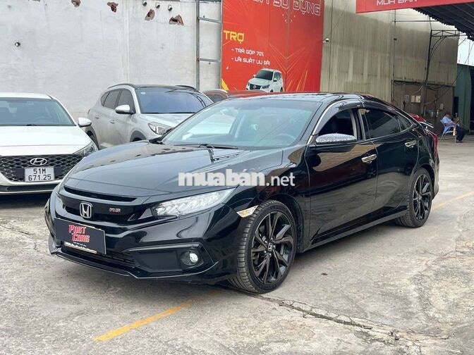 Honda Civic RS 2020 1.5L Turbo,màu đen,62.000 km