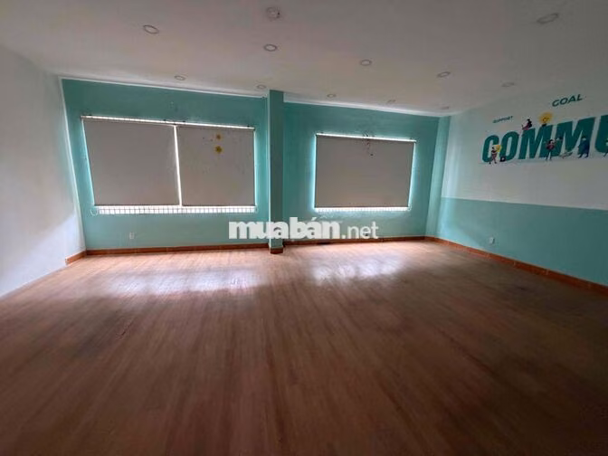 ngang rộng cực thu hút Cao Thắng quận 10 thuận lợi kinh doanh