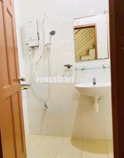 Nhà nguyên căn Đường Trần Kế Xương P7 Quận PN cho thuê
