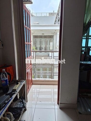 Pass trọ full nội thất đường Thành Thái, Q.10. Ban công thoáng mát