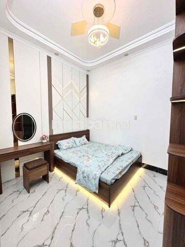 NHÀ TRỆT LẦU MỚI HOÀN THIỆN – MẶT TIỀN CÔNG VIÊN
