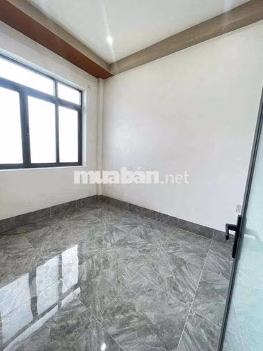 Nhà mới 2 phòng hẻm Bờ Hồ Huỳnh Cương