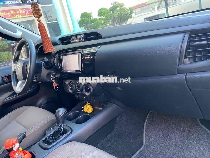 Toyota Hilux Cam Tự động Dầu Xe bán tải