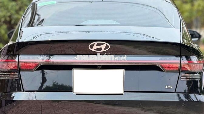 Hyundai Accent 2025 1.5 AT Tiêu Chuẩn Đen