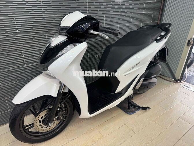 Honda SH125 2023 Trắng Đen Panda 18.000 km