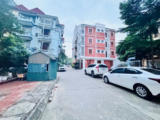 Liền kề Comma 18 La Khê -  Lê Trọng Tấn, DT51m, 4 tầng, ngõ ô tô tránh