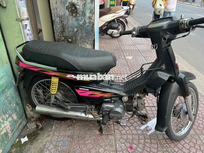 Honda Dream Đen Nhật