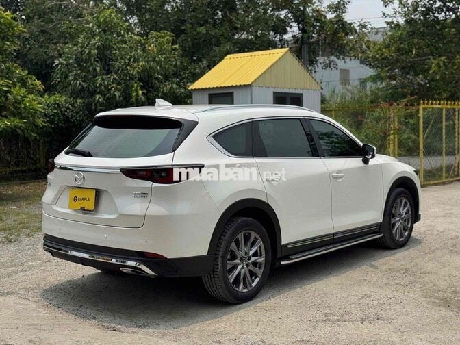 Mazda CX-8 Luxury 2025 Trắng 7 chỗ 19.000km