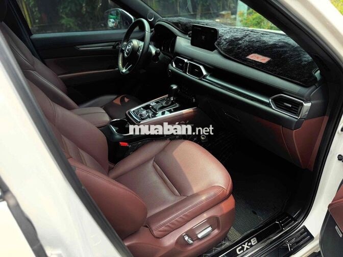 Mazda CX-8 Luxury 2025 Trắng 7 chỗ 19.000km