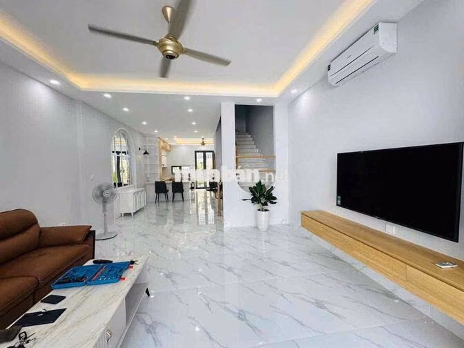 🌟 Nhà đẹp sẵn dòng tiền – KĐT Mỹ Gia gói 8 The Capella  💰 Giá bán: 8,3