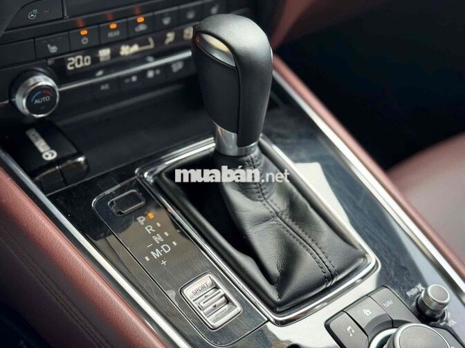 Mazda CX-8 Luxury 2025 Trắng 7 chỗ 19.000km