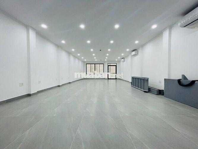 NHÀ ĐƯỜNG NGUYỄN VĂN TRỖI DIỆN TÍCH: 6X20M TRỆT 3 LẦU CHO THUÊ