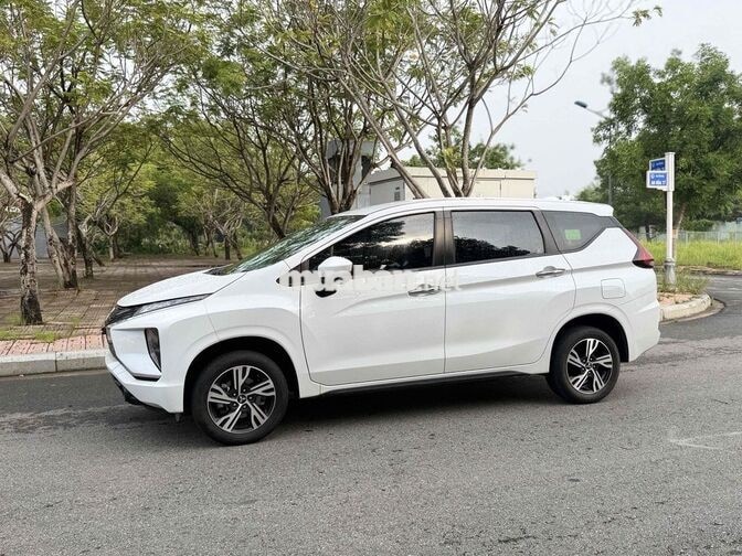 Mitsubishi Xpander 2024 Trắng Số sàn 7 chỗ