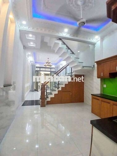 Nhà 1 trệt 3 lầu hẻm 151 liên khu 4/5 BHH B bình tân