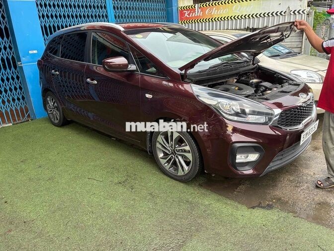 Kia Rondo Số sàn màu Đỏ