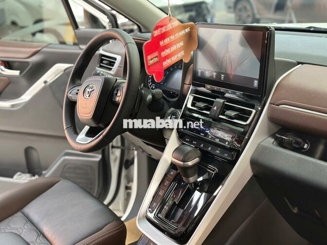 Innova Cross V 2024 - 19.000 km - Giá Còn Giảm