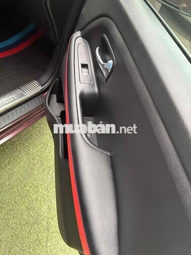 Kia Rondo Số sàn màu Đỏ