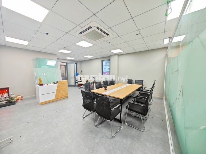 Cho thuê văn phòng Lê Trọng Tấn lô góc 65m2 chỉ 10tr view kính thoáng