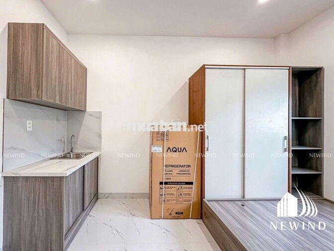 Căn hộ mới đầy đủ nội thất cửa sổ trời ngay Khánh Hội đi bộ tới NTTU