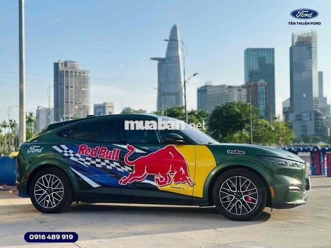 Ford Mustang Mach-E SUV thuần điện