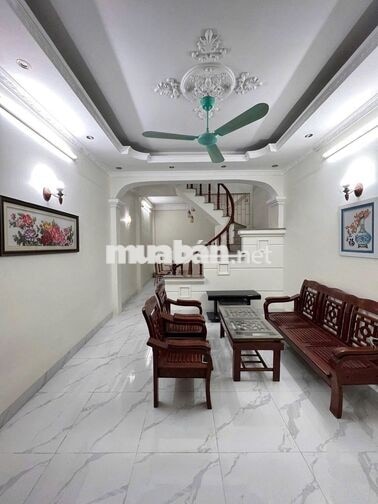 Cho thuê nhà riêng ngõ 147 Tân Mai -40m2-4 tầng -4 ngủ
