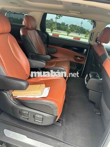 🚀🚀🚀Kia Carnival Signature 2022 Trắng Tự động