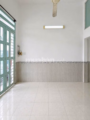 Ngân hàng thanh lý nhà gần chợ Hóc Môn, 5x16, 800tr