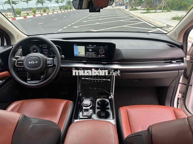 🚀🚀🚀Kia Carnival Signature 2022 Trắng Tự động