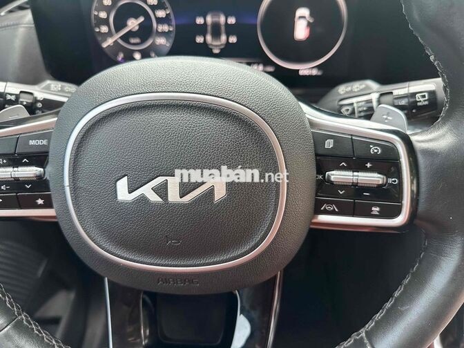 🚀🚀🚀Kia Carnival Signature 2022 Trắng Tự động