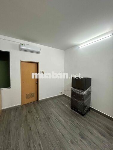 Phòng 30m2_ Sudio cửa sổ giếng trời_ 43 Cù Lao