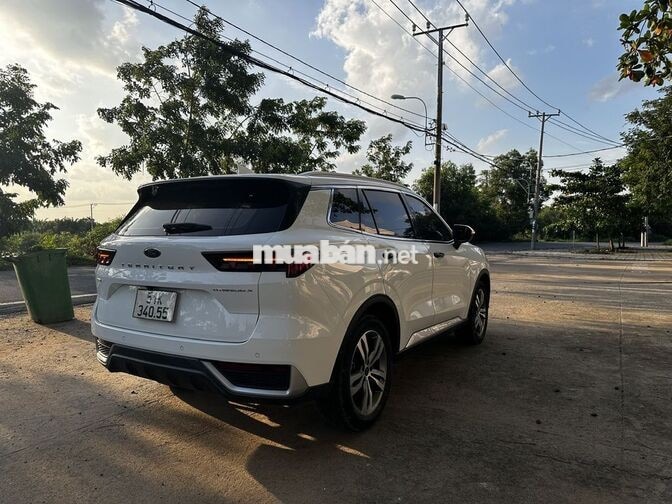 Ford Territory Trắng 12.900 km Việt Nam