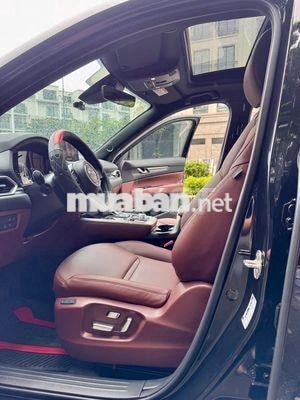 Mazda CX-8 2.5 Signature AWD 2025 Đen 7 chỗ