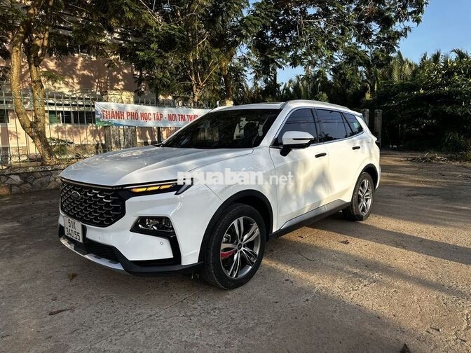 Ford Territory Trắng 12.900 km Việt Nam