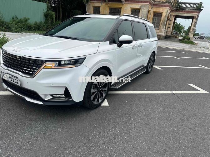 🚀🚀🚀Kia Carnival Signature 2022 Trắng Tự động