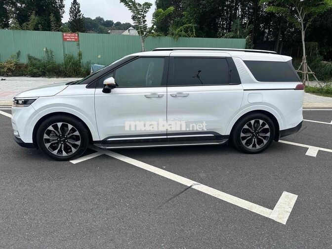 🚀🚀🚀Kia Carnival Signature 2022 Trắng Tự động