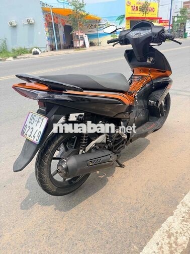 Honda Air Blade Thể thao Đen cam