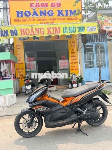 Honda Air Blade Thể thao Đen cam