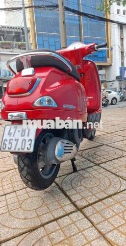 Piaggio Vespa 3Vie 2013 màu Đỏ