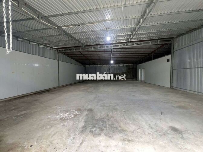 CHO THUÊ KHO,XƯỞNG 280M2 GIÁ 25TR/T, Đ XE CÔNG 40F NGAY TRƯỜNG CHINH