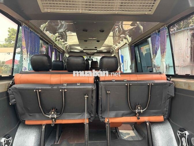 Mercedes-Benz Sprinter 313 CDI Bạc 16 chỗ