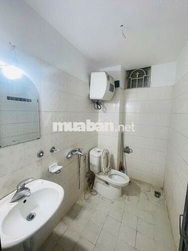 Nhà ngõ 2 Trung Kính, Dt 48m2 x 5 tầng , đường trước nhà rộng để ô tô
