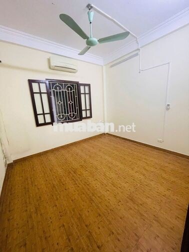 Nhà ngõ 2 Trung Kính, Dt 48m2 x 5 tầng , đường trước nhà rộng để ô tô